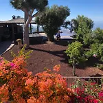 Historic Canarian House, Private Heated Infinity Pool, Bbq, Wifi + Panoramic Ocean Views Hétvégi ház *
