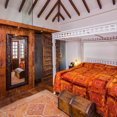 Historic Canarian House, Private Heated Infinity Pool, Bbq, Wifi + Panoramic Ocean Views