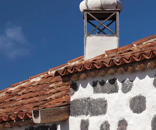 Historic Canarian House, Private Heated Infinity Pool, Bbq, Wifi + Panoramic Ocean Views Landhuis *