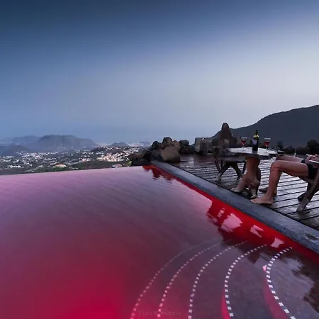 Historic Canarian House, Private Heated Infinity Pool, Bbq, Wifi + Panoramic Ocean Views * 아로나
