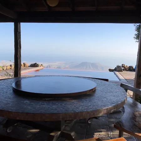 Historic Canarian House, Private Heated Infinity Pool, Bbq, Wifi + Panoramic Ocean Views